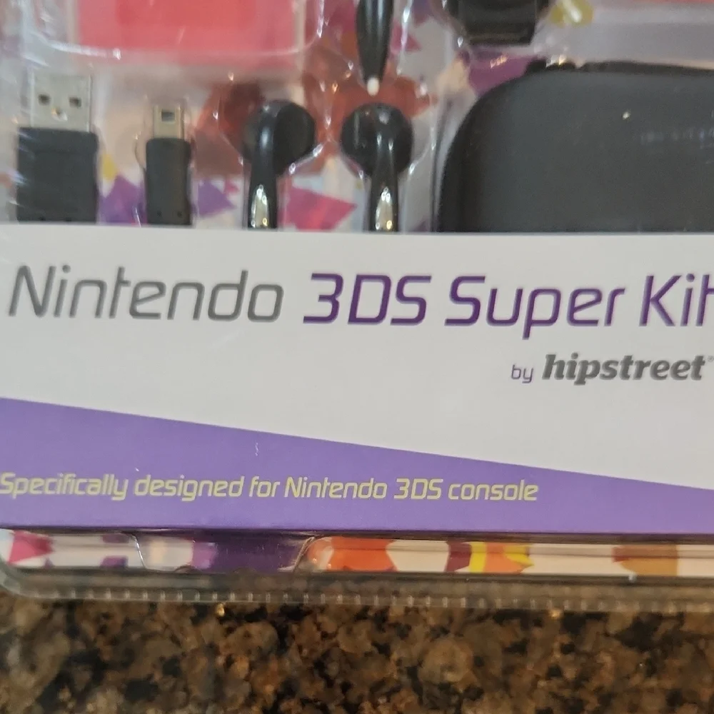 Nintendo 3DS Super Kit by - 22 in 1 - Black